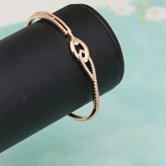 Rose Gold Bangle with Elegant Linked Center and Crystal Detailing, XPBL0565 - Picture 6 of 12